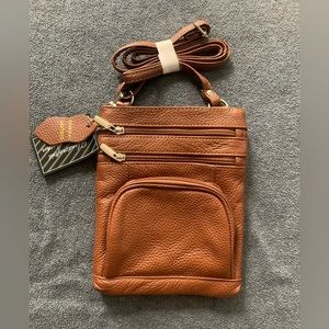 Women’s crossbody leather purse